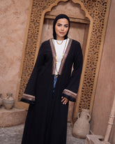 Turath cardigan in Black