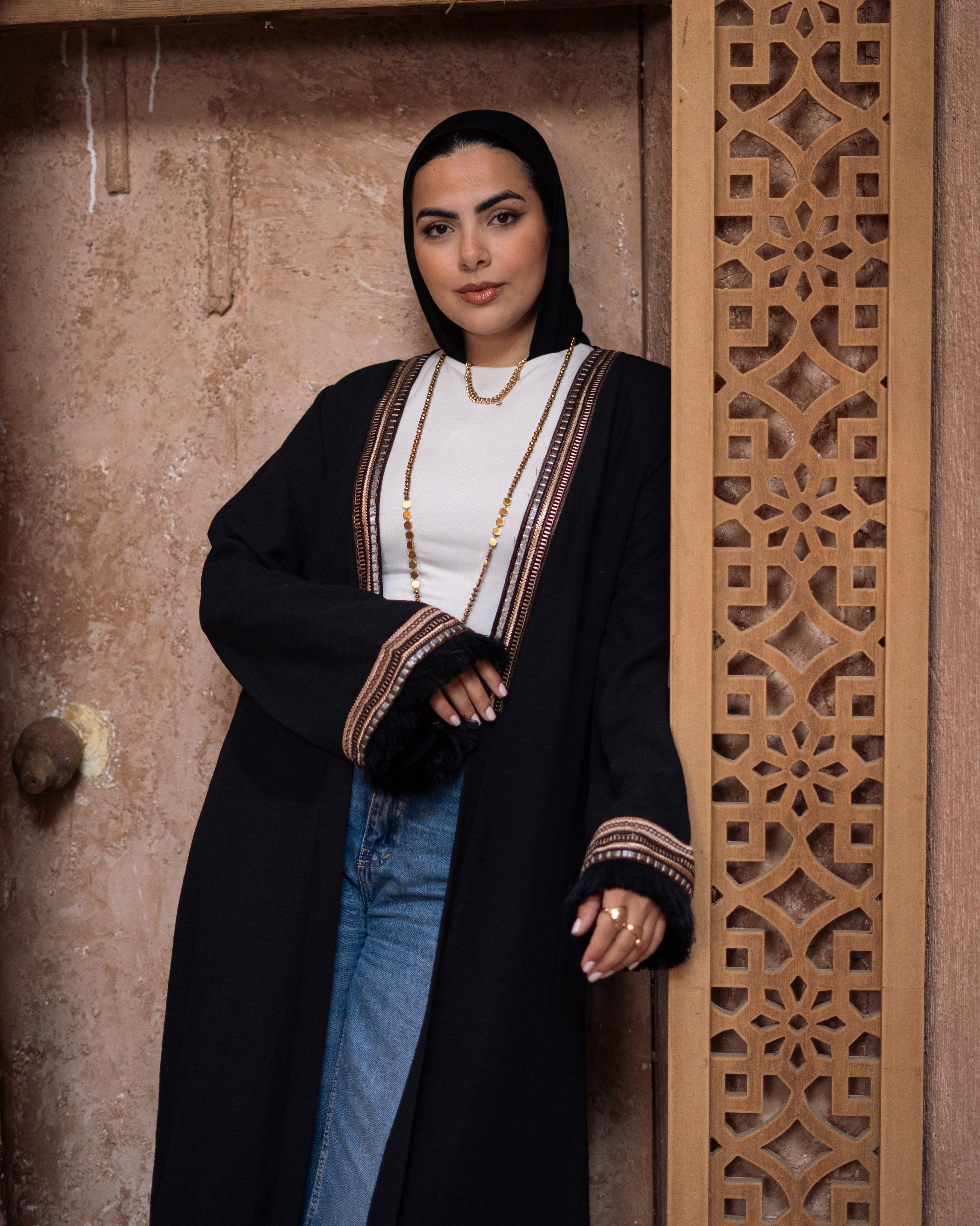 Turath cardigan in Black