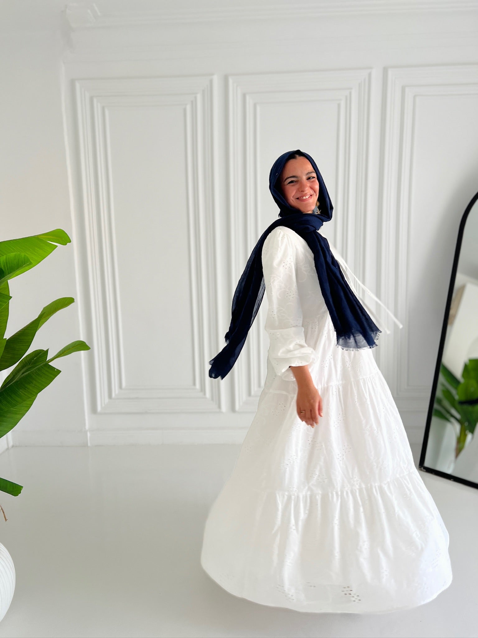 Jasmine dress in white