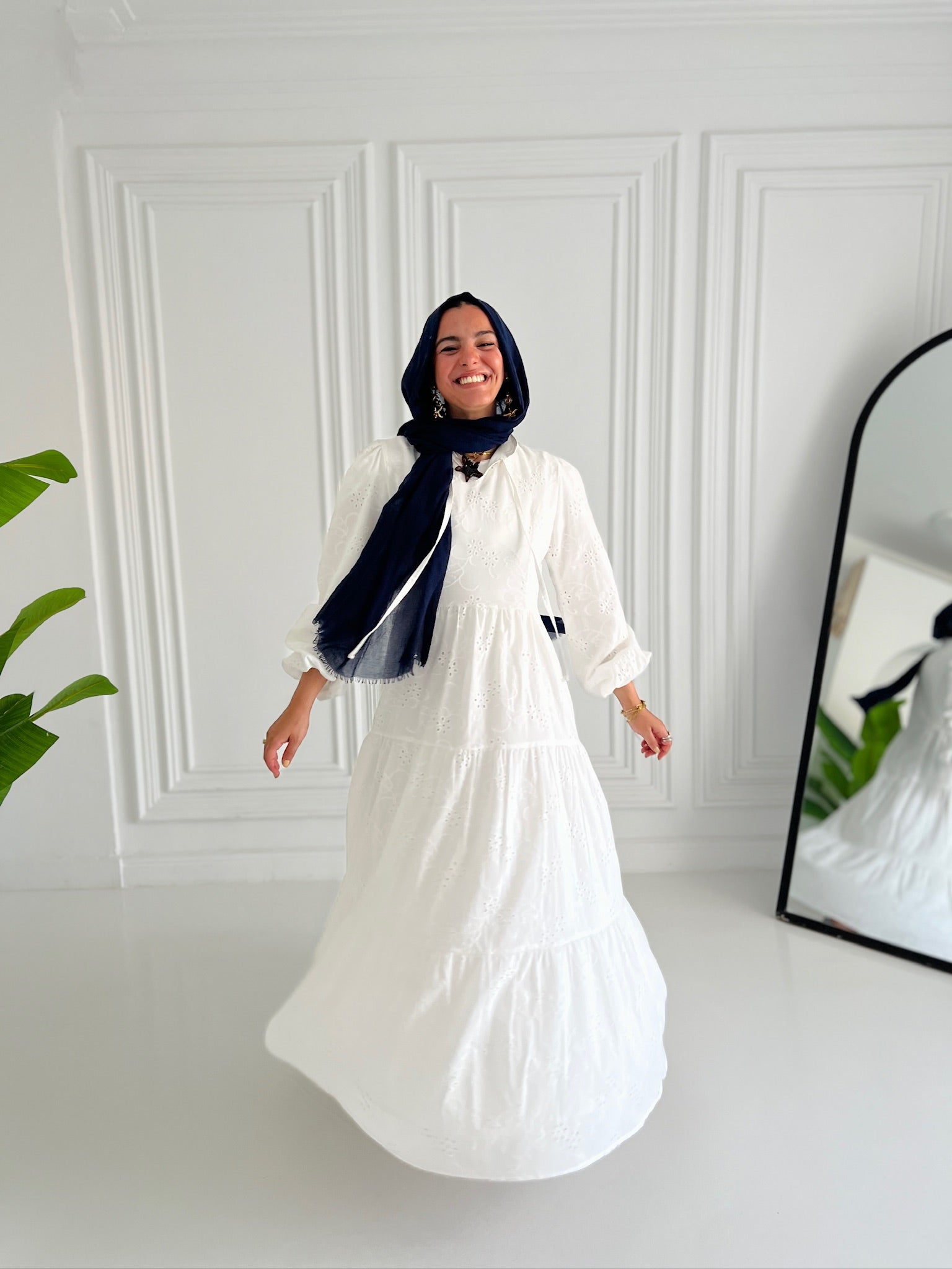 Jasmine dress in white