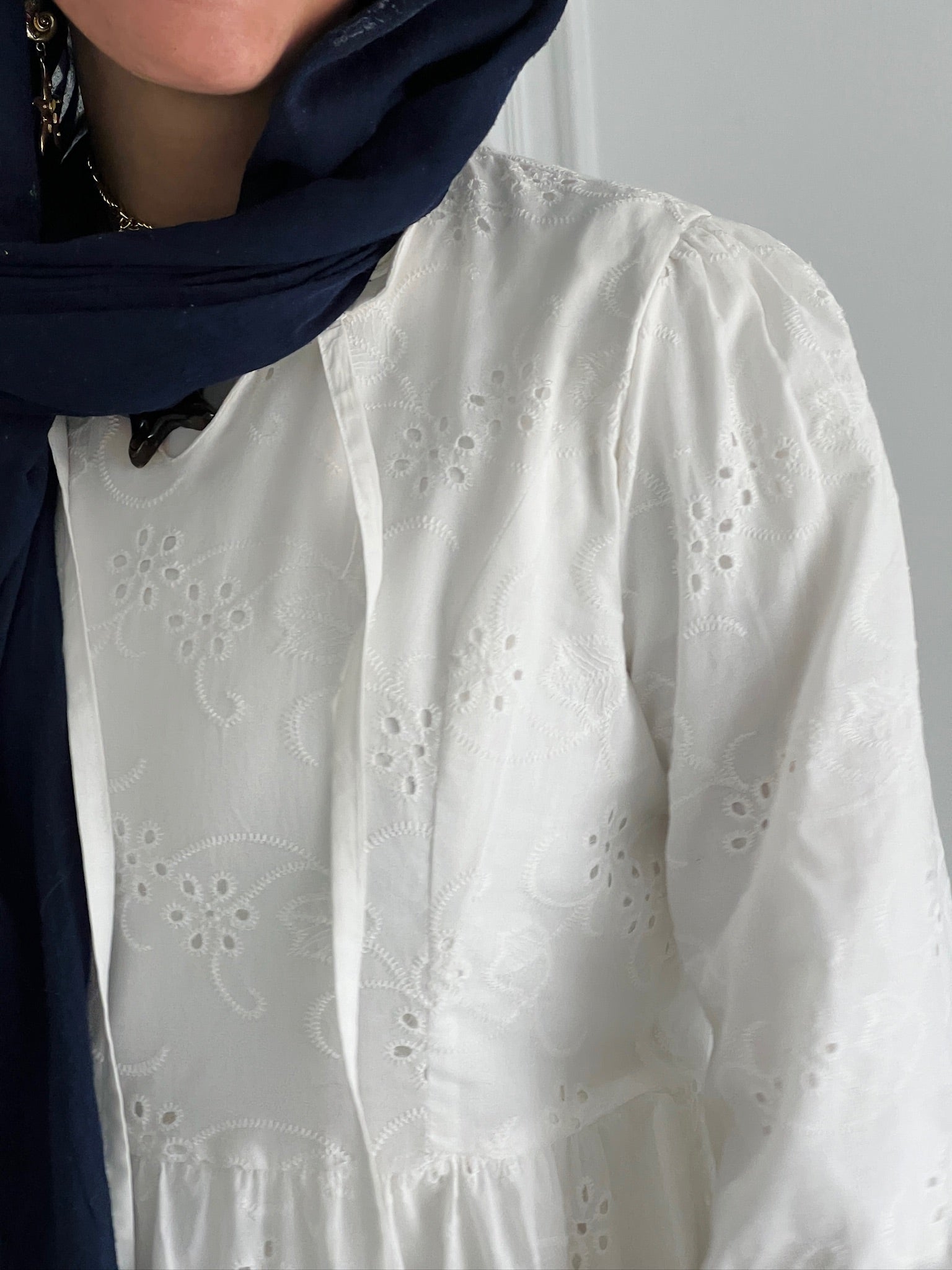 Jasmine dress in white