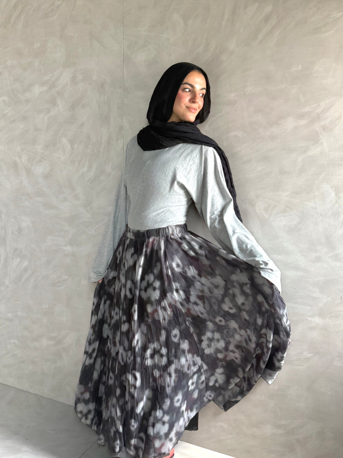 Chiffon Cruch Skirt - Black