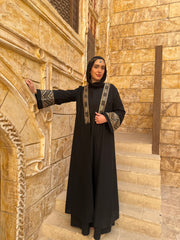 Athar kaftan in Black