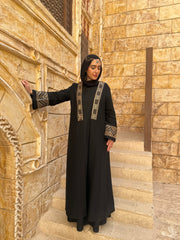 Athar kaftan in Black