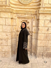 Lynn kaftan in Black