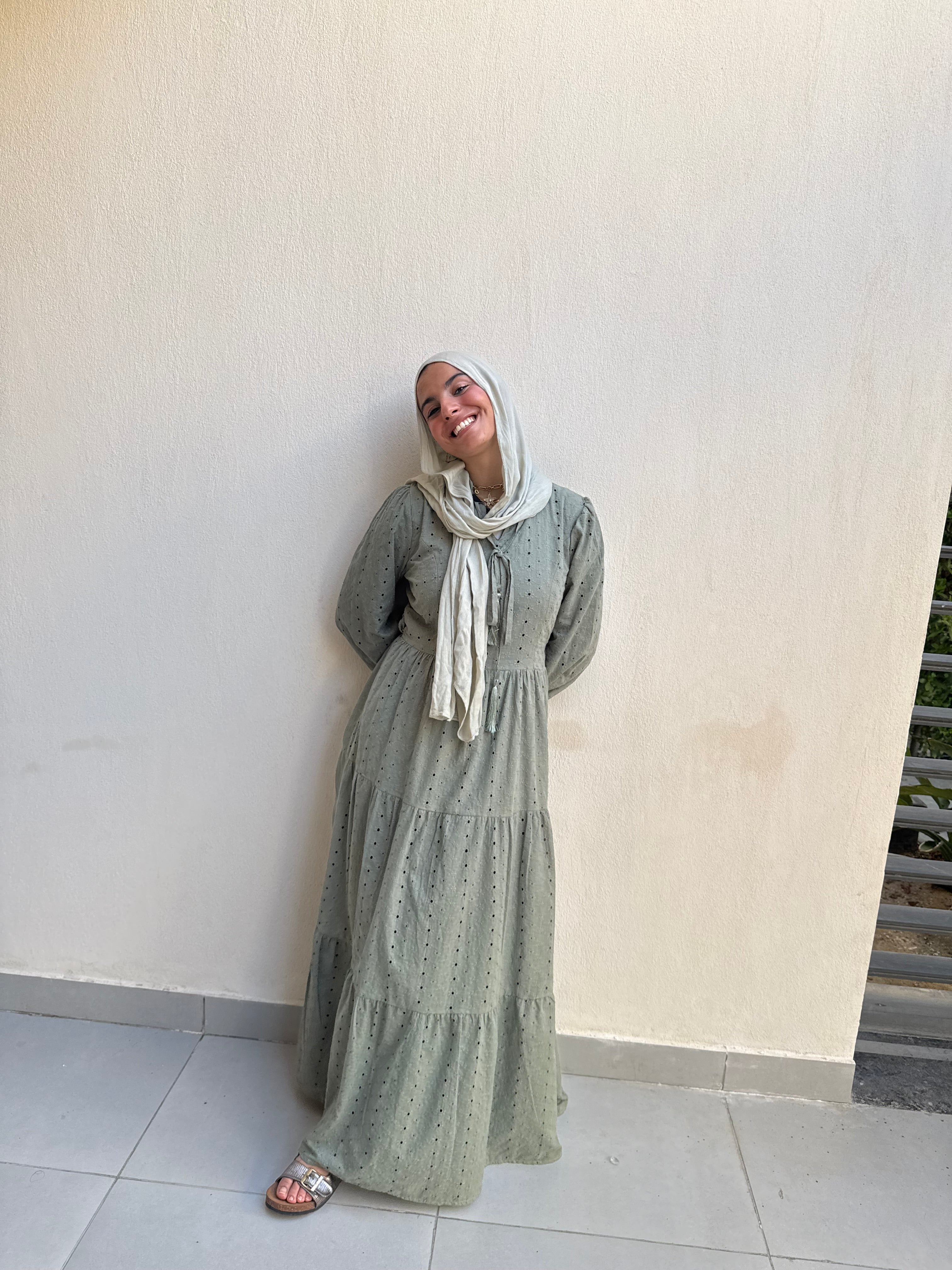 Jasmine dress in olive
