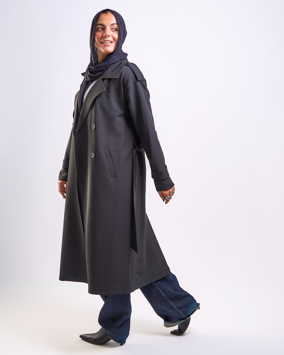 Trench coat in Black